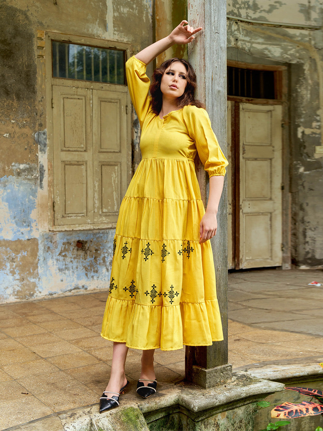 Solid Yellow Layered Round Neck Puff Sleeve Midi Dress