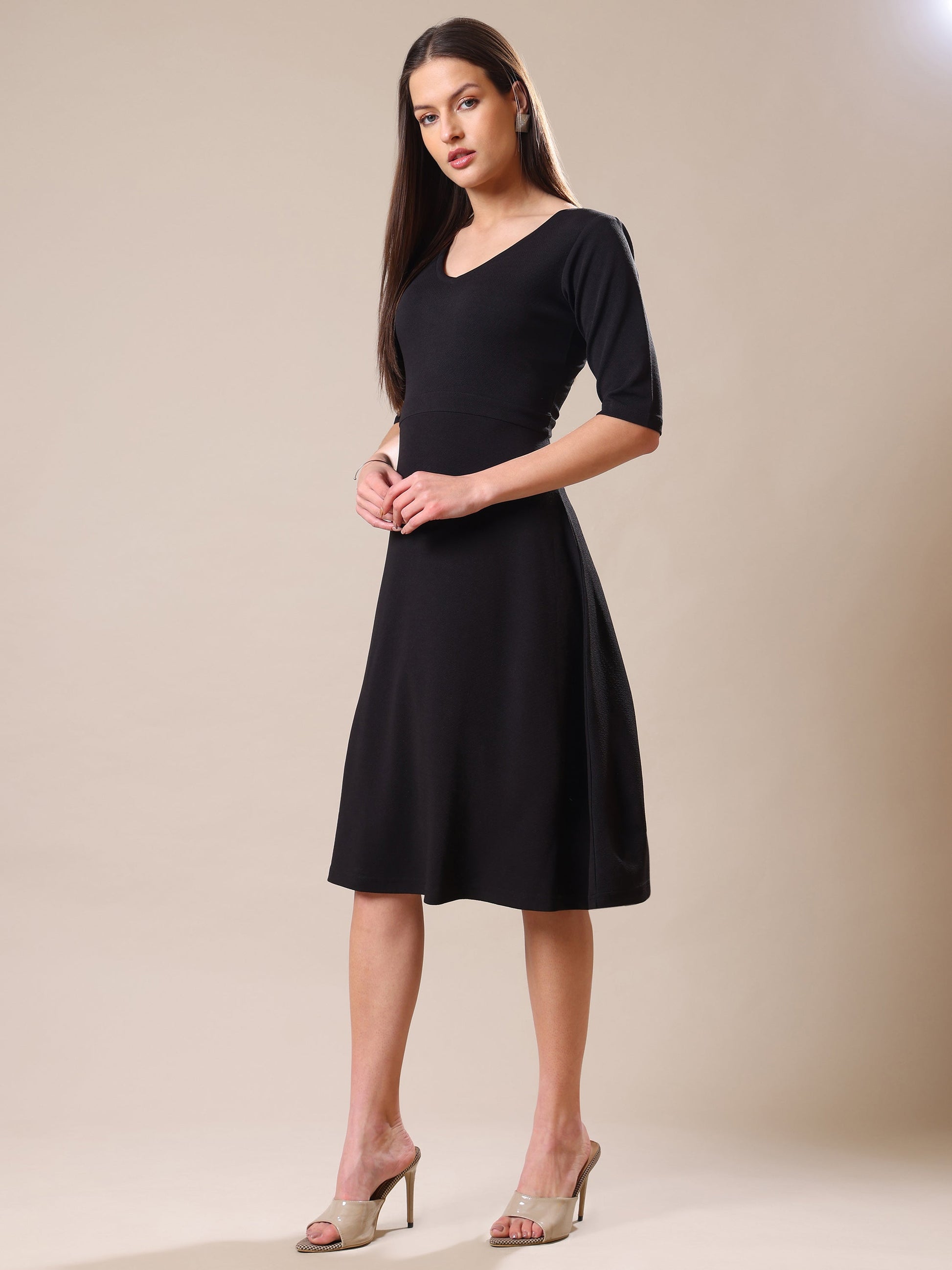 Knee Length Elbow Sleeve Solid Dress