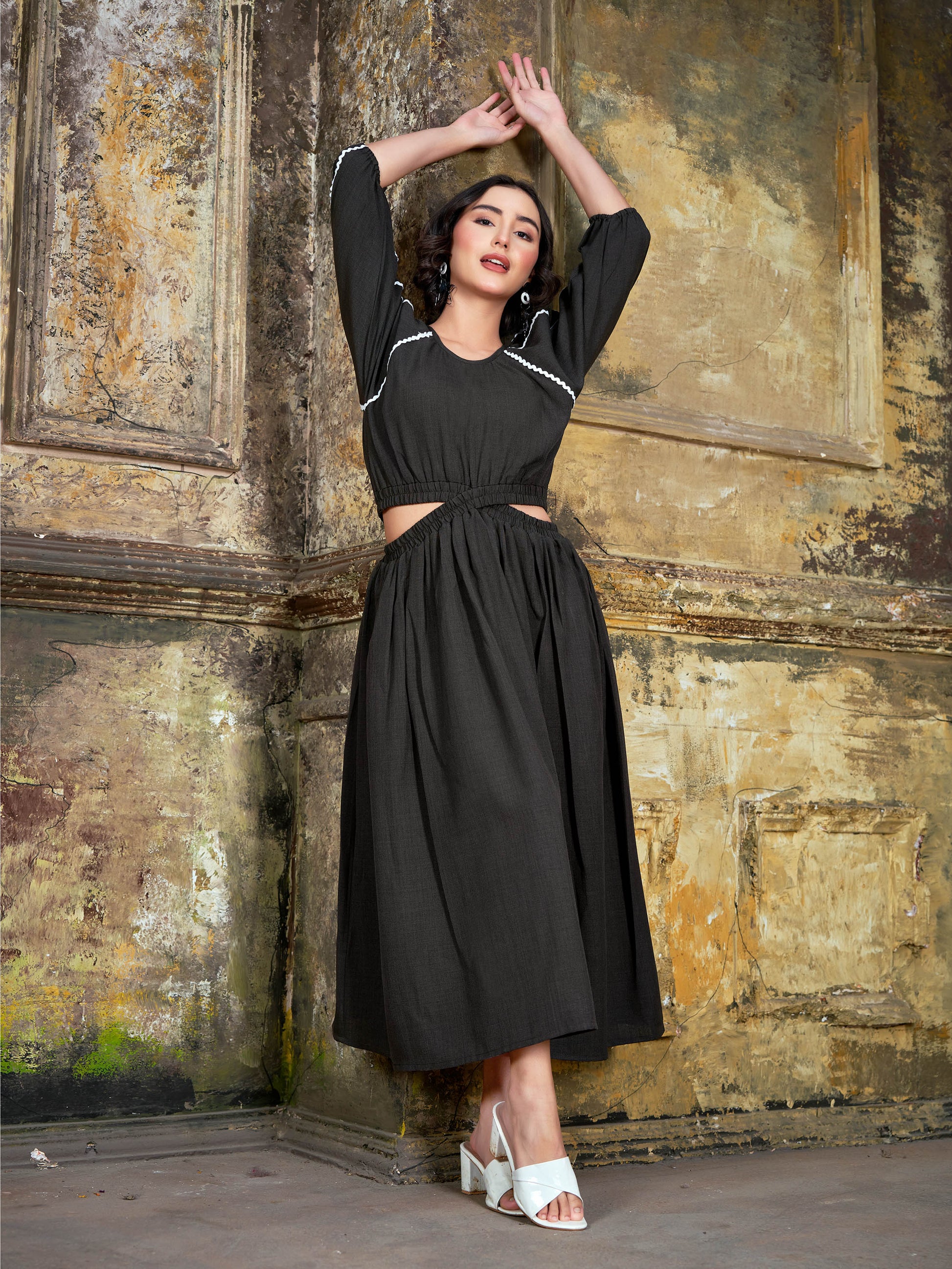 Puff Sleeve Solid Midi length Dress