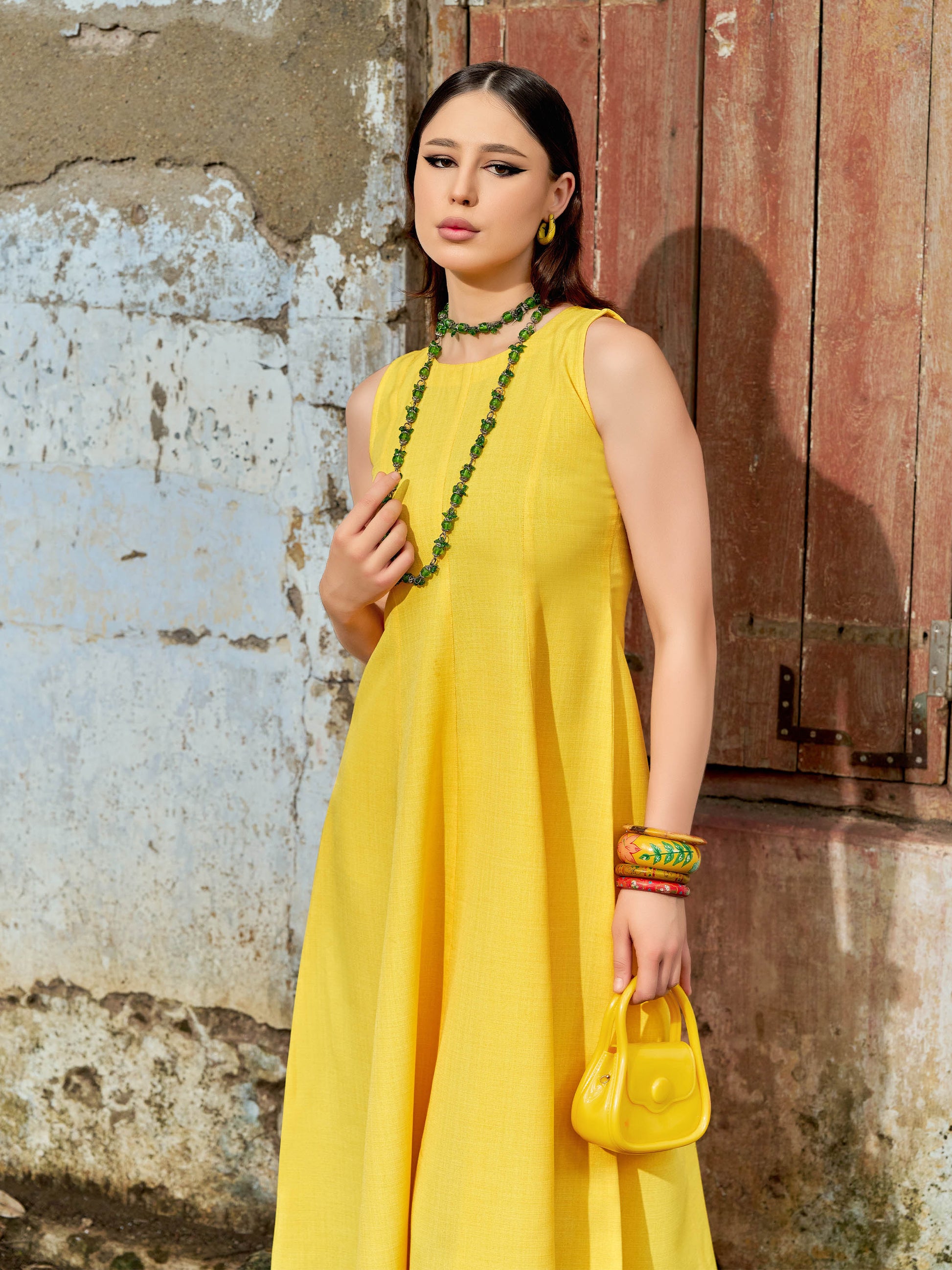 Women Midi Knee Length Sleeveless Boat Neck Solid Dress