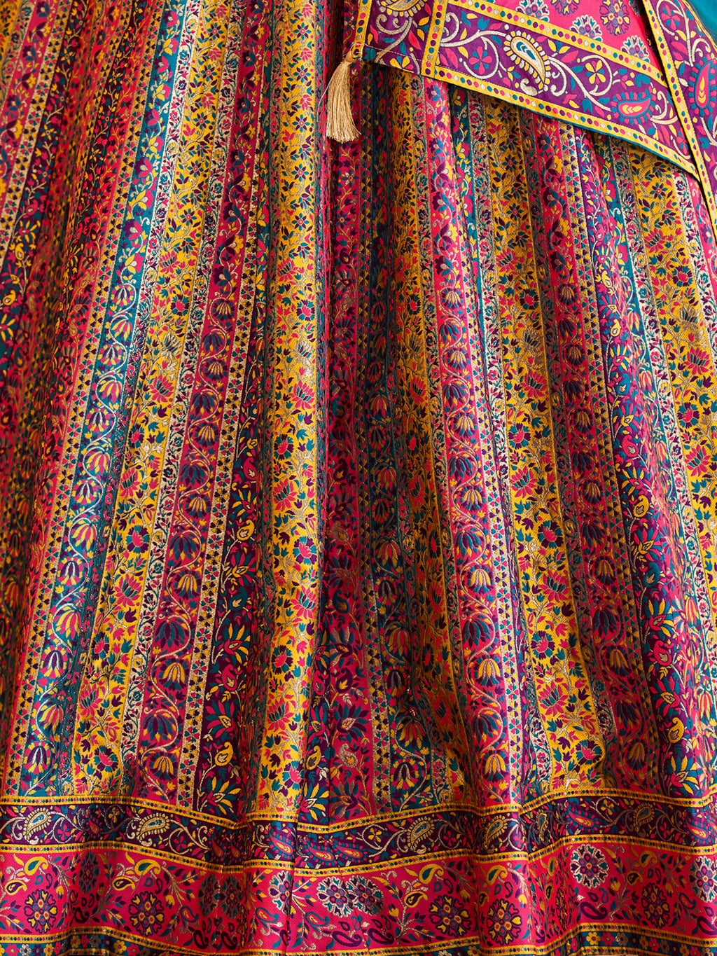 Women's Rama Jacquard Crape Lehengas