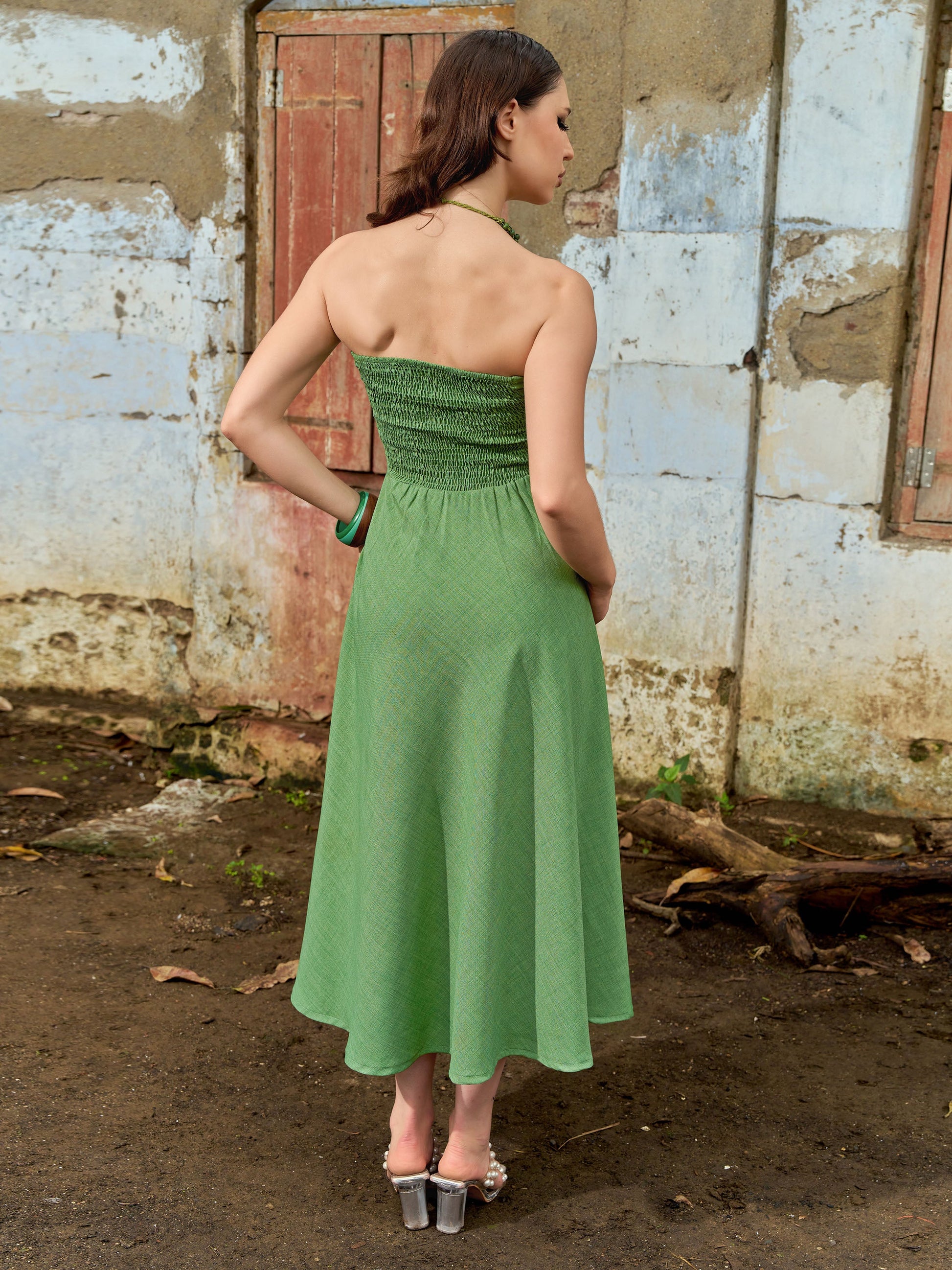 Midi Length Sleeveless Embroidary Dress