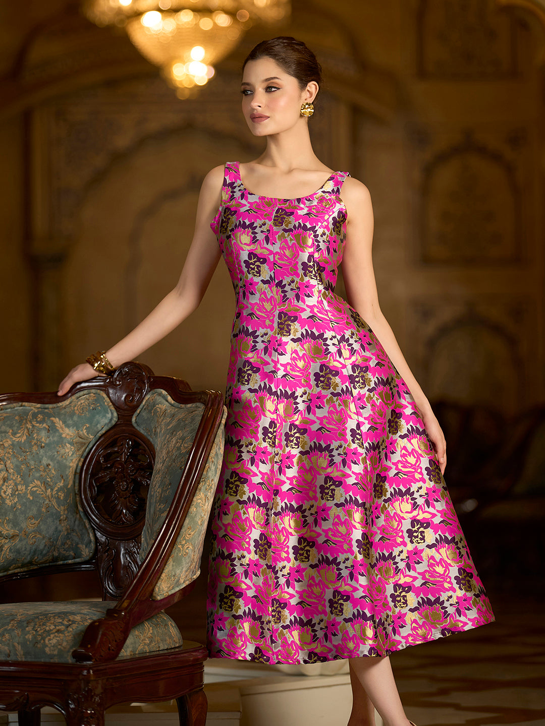 Midi Length Sleeveless Emblished Dress