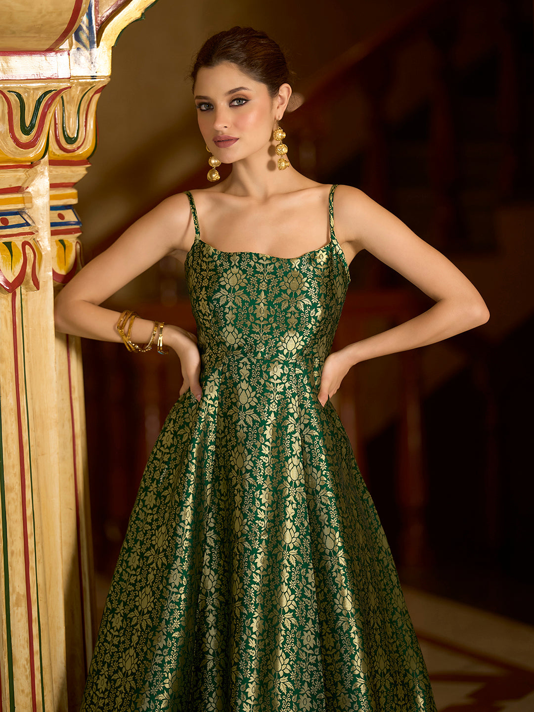 Midi Length Sleeveless Emblished Dress