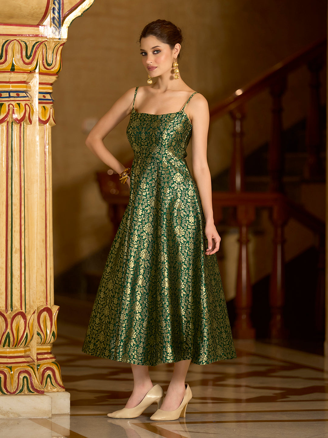 Midi Length Sleeveless Emblished Dress
