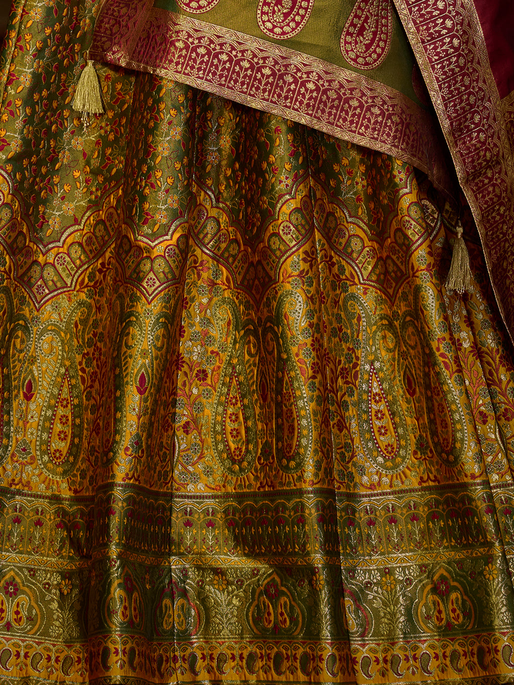 Women's Olive Kanjiwaram Lehengas