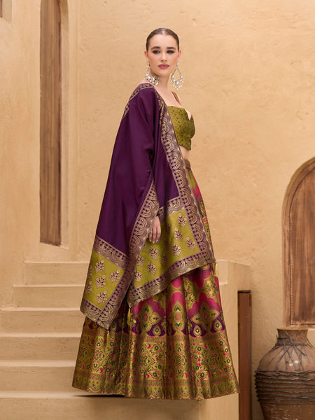 Nazm-Mehndi Mehndi Lehenga Choli