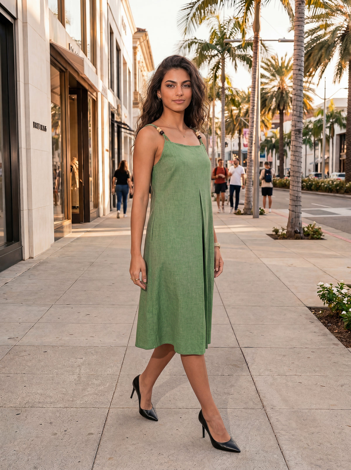 GREEN