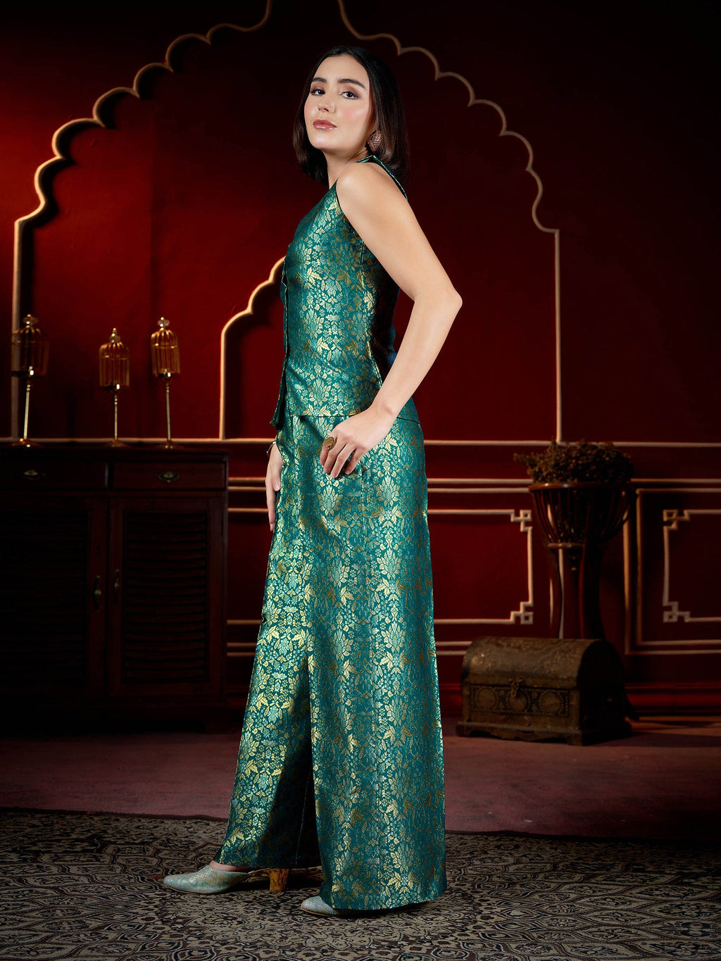 V- Neck Polyester Sleeves Co-ords Set