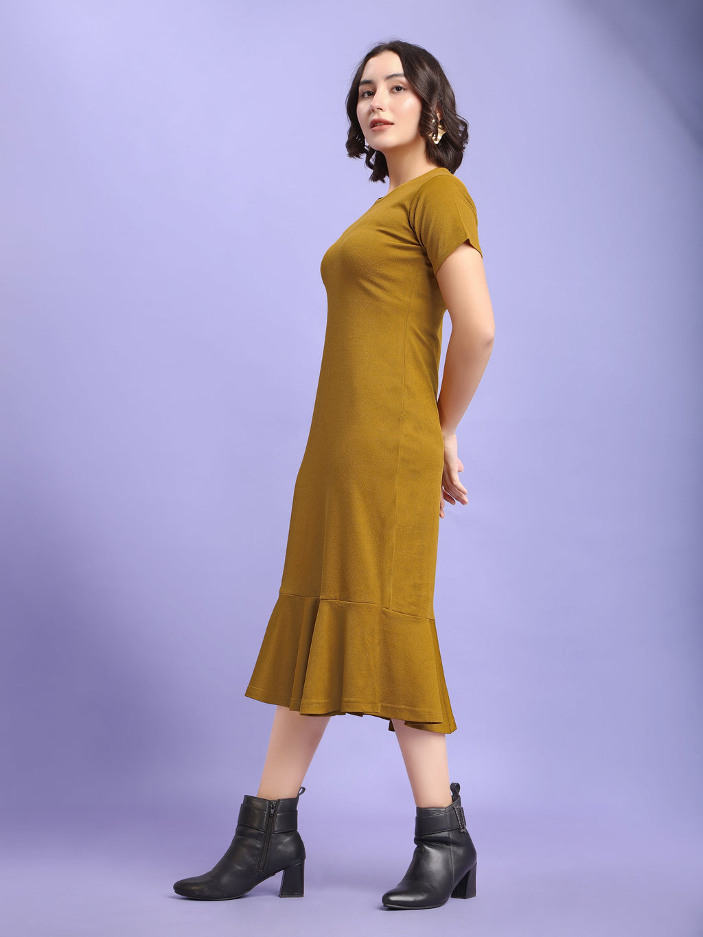 Bodycon Knee Length Regular Sleeves Round Neck Solid Dress