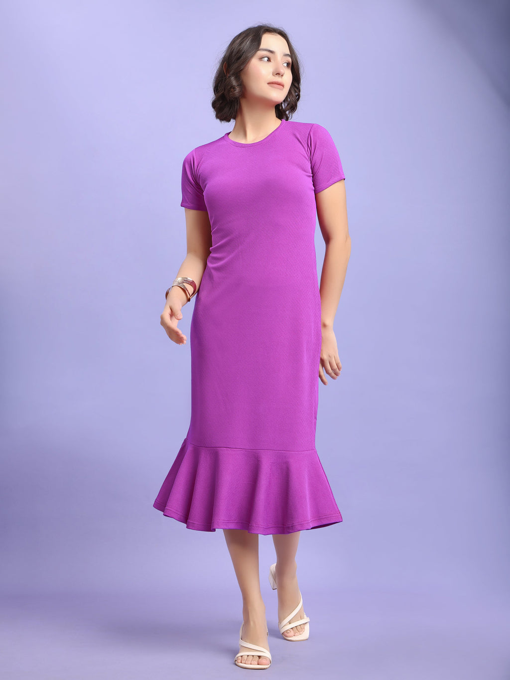 Bodycon Knee Length Regular Sleeves Round Neck Solid Dress