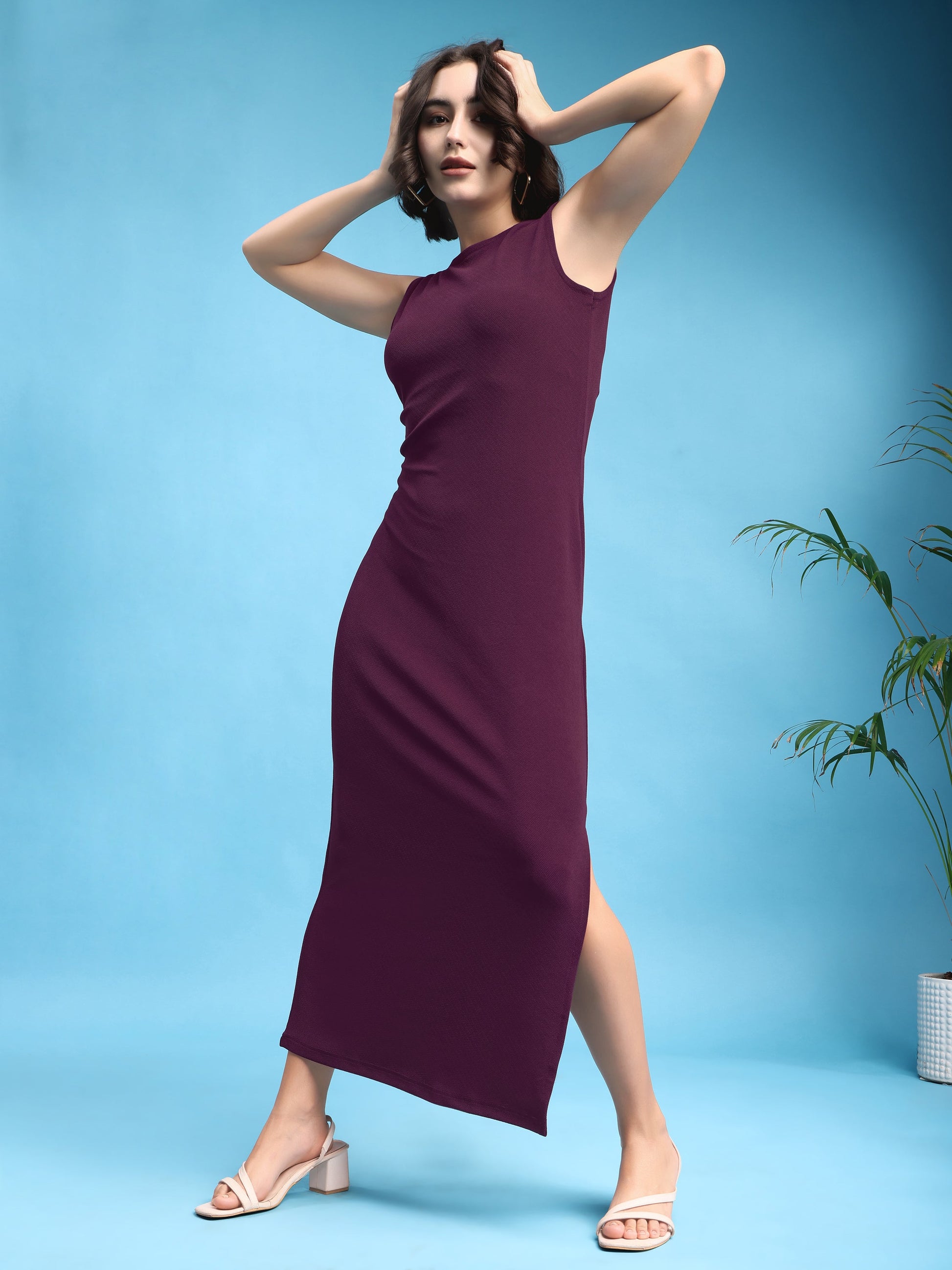 Bodycon Maxi Length Sleeveless Round Neck Solid Dress