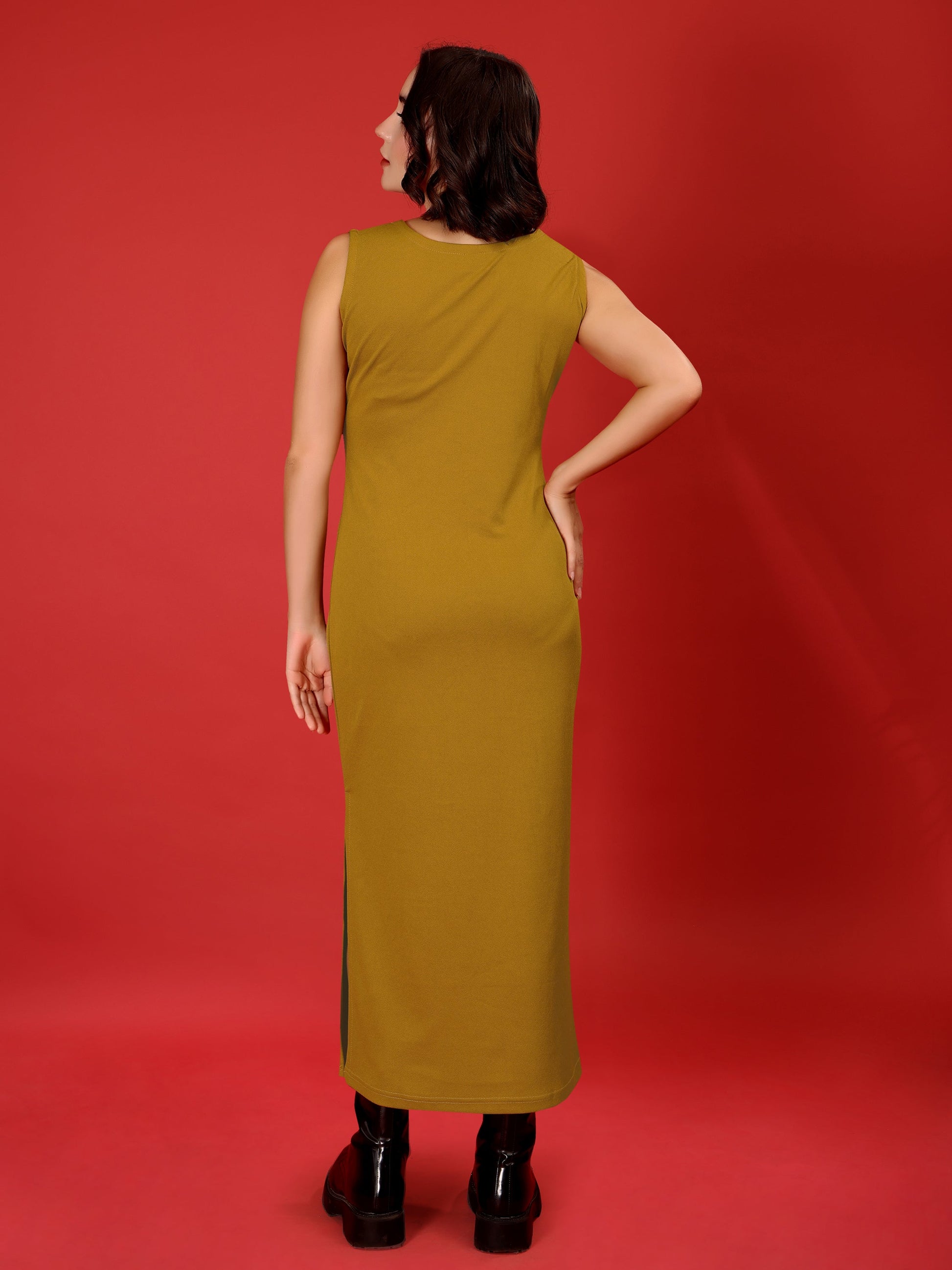 Bodycon Maxi Length Sleeveless Round Neck Solid Dress