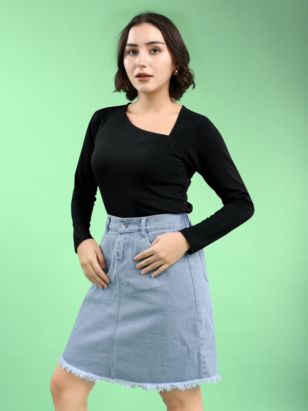 Women Fitted Tee Full Sleeve Asymmetric Straight Solid Top