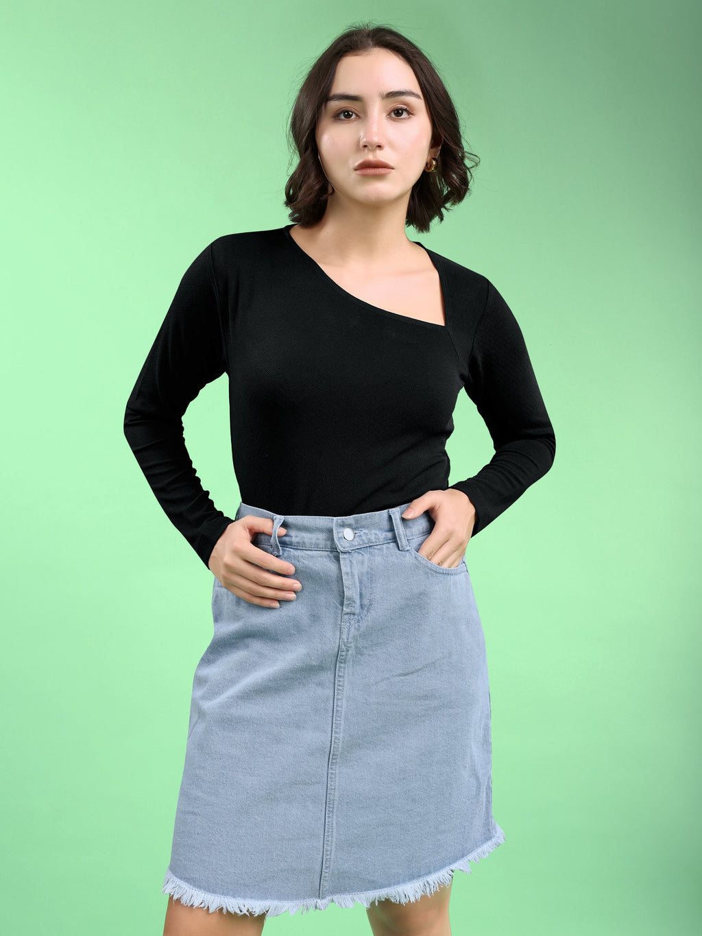 Women Fitted Tee Full Sleeve Asymmetric Straight Solid Top