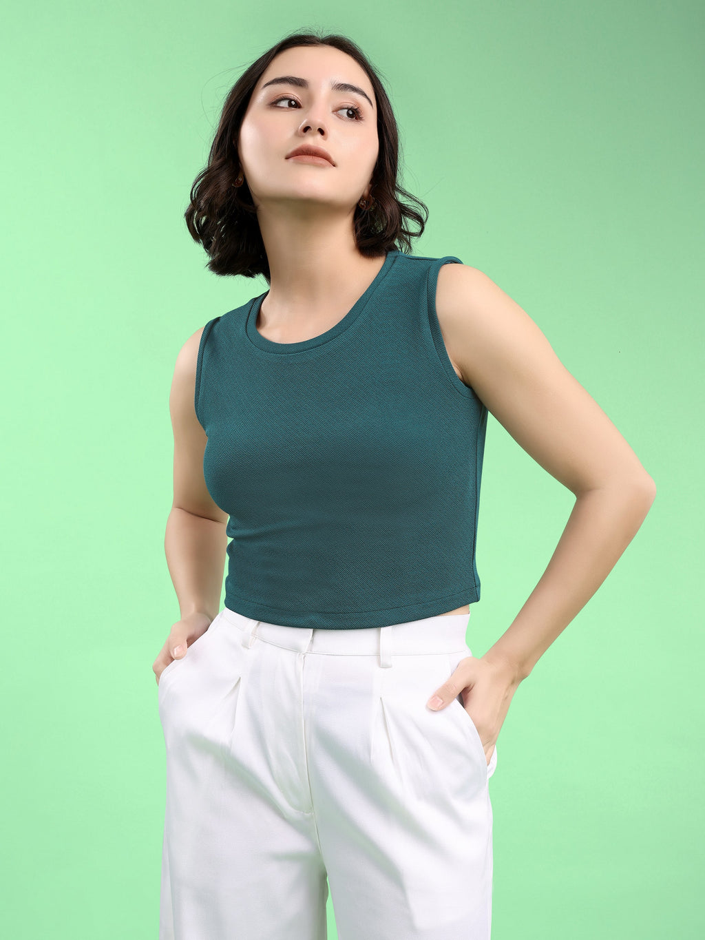 Women Crop Top Sleeveless Round Straight Solid Top