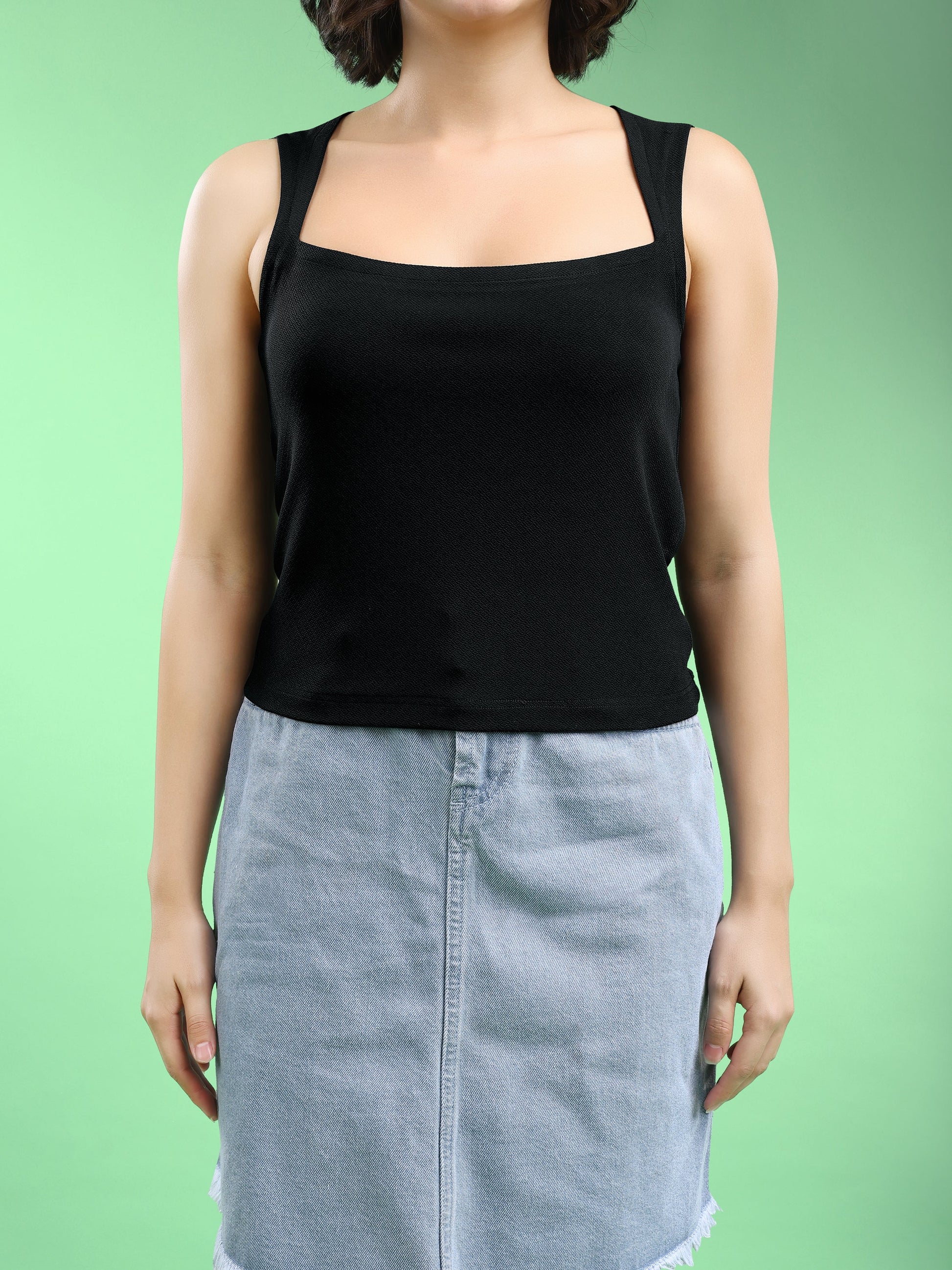 Sleeveless Straight Solid Top