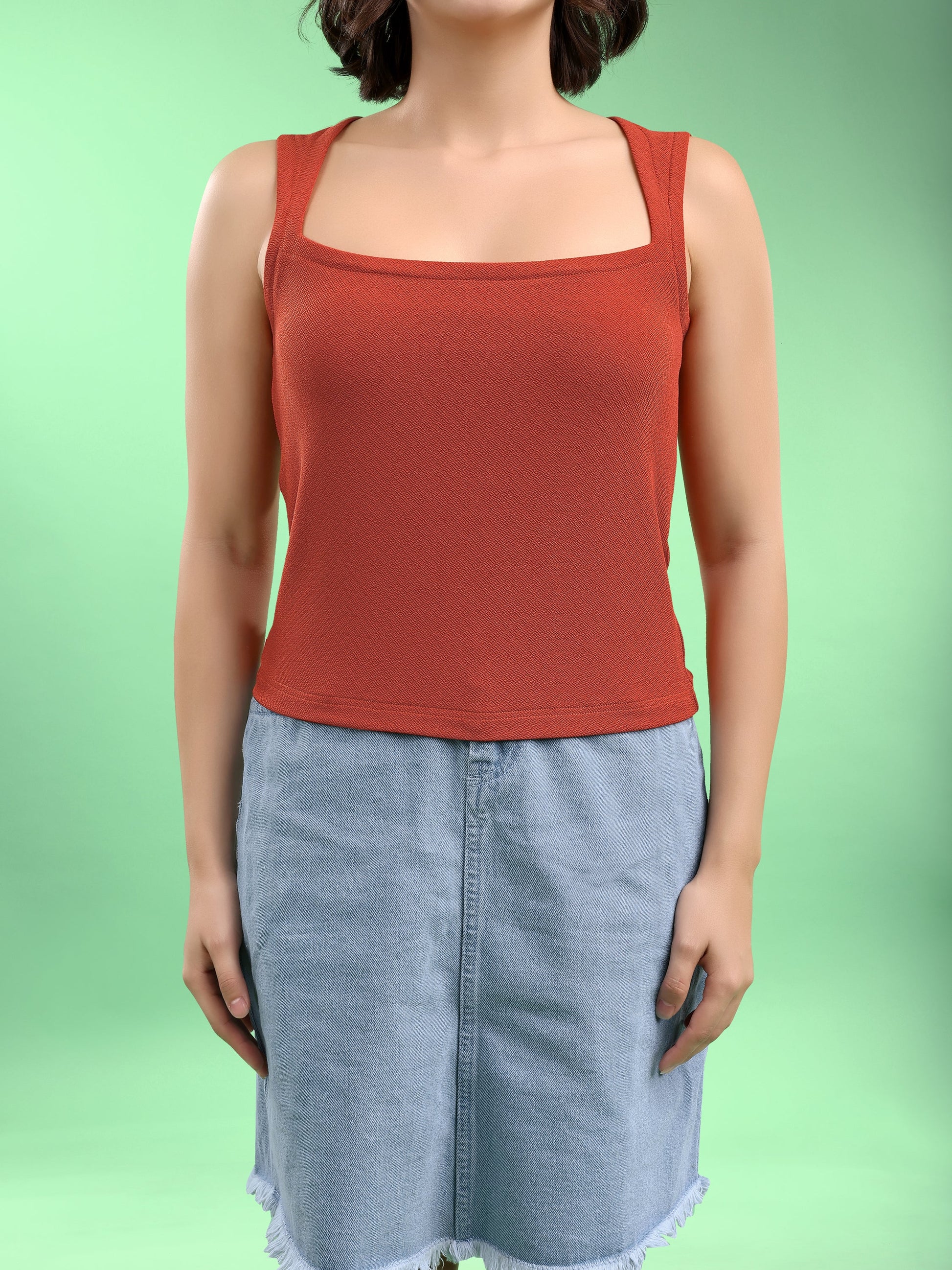 Sleeveless Straight Solid Top