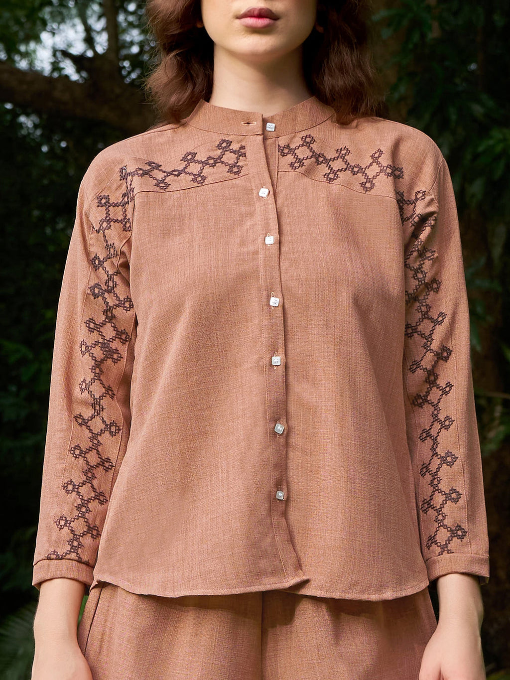 Women Shirt Style Stylished Mandarin Collar Emblished Round Embroidary Top