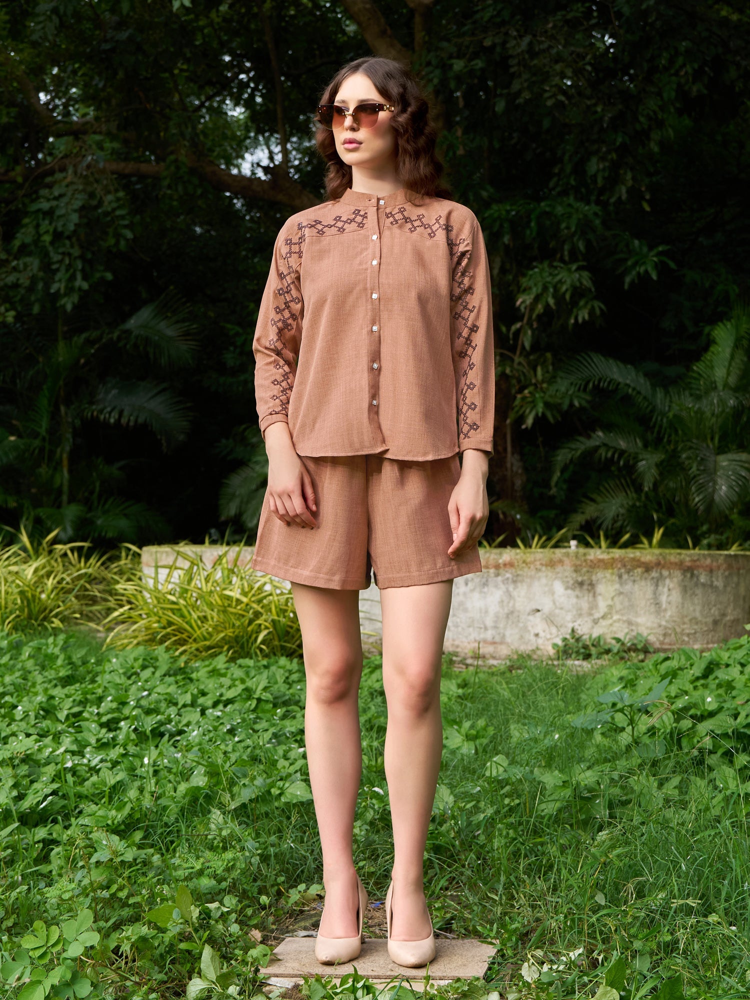 Women Shirt Style Stylished Mandarin Collar Emblished Round Embroidary Top
