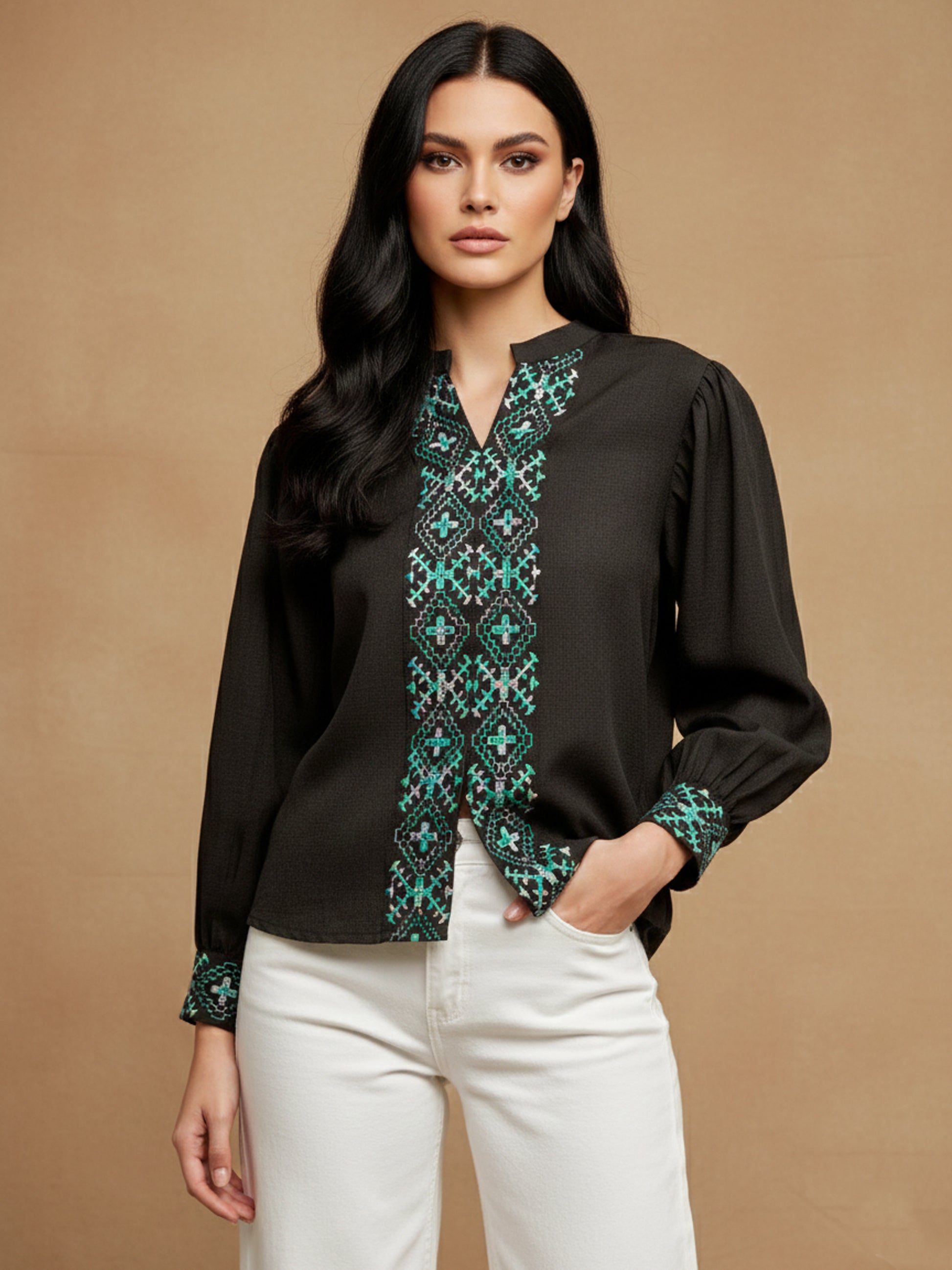 Sleeveless Embroidary Shirt