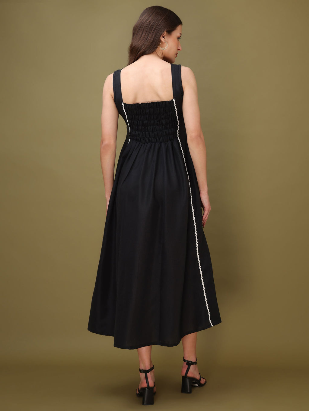 Women Flared Maxi Sleeveless Black Dress