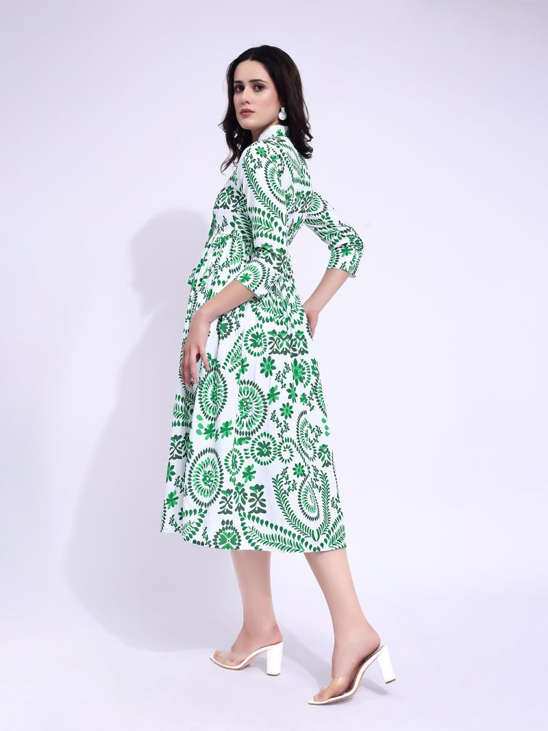 Women's Green Fit & Flared Midi Regular Sleevee Dress