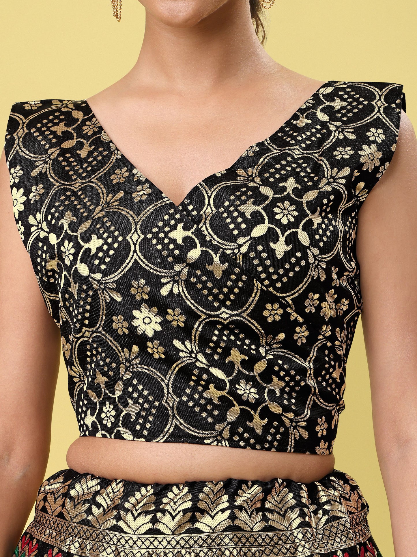 Women Black Floral Print Lehenga