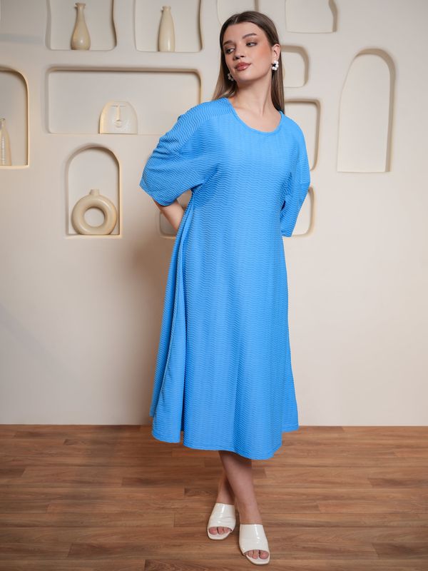 Women Relaxed / Regular Fit Dress