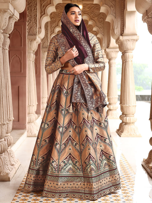 Double-Shaded Golden Lehenga Choli With Zari Woven Motifs