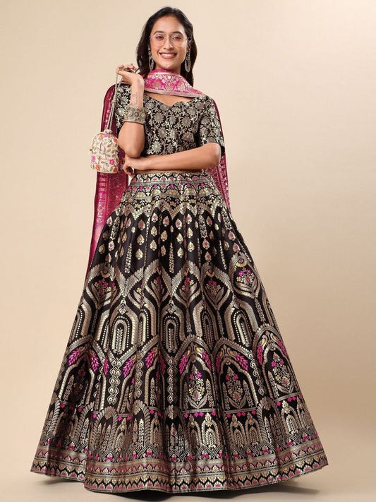 Women Black Embellished Print Lehenga