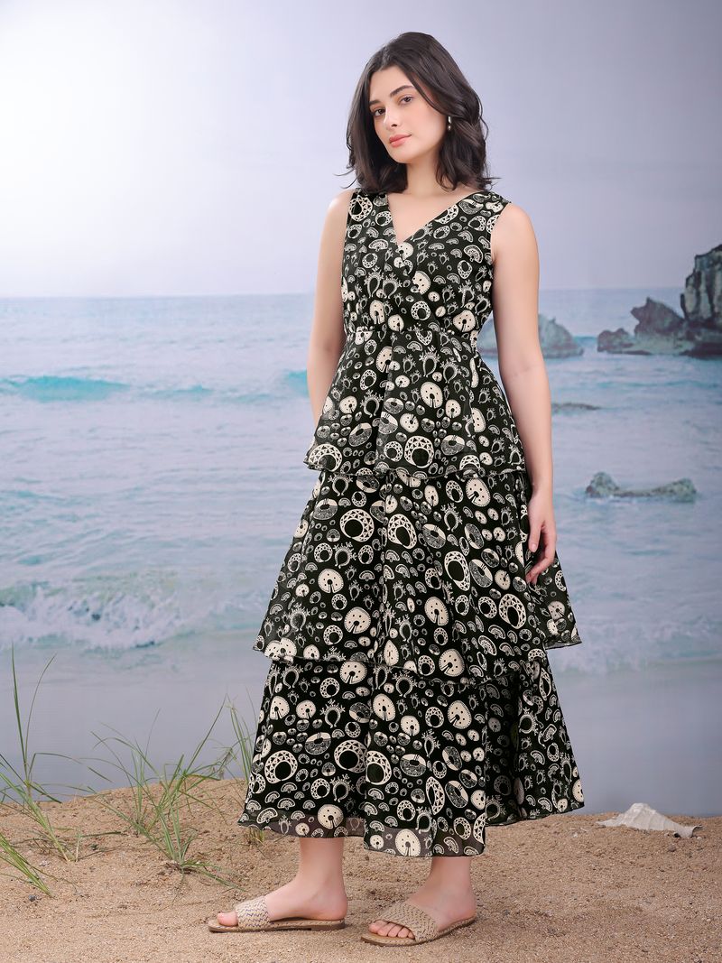 Women's Green Fit & Flared Maxi Sleeveless Dress