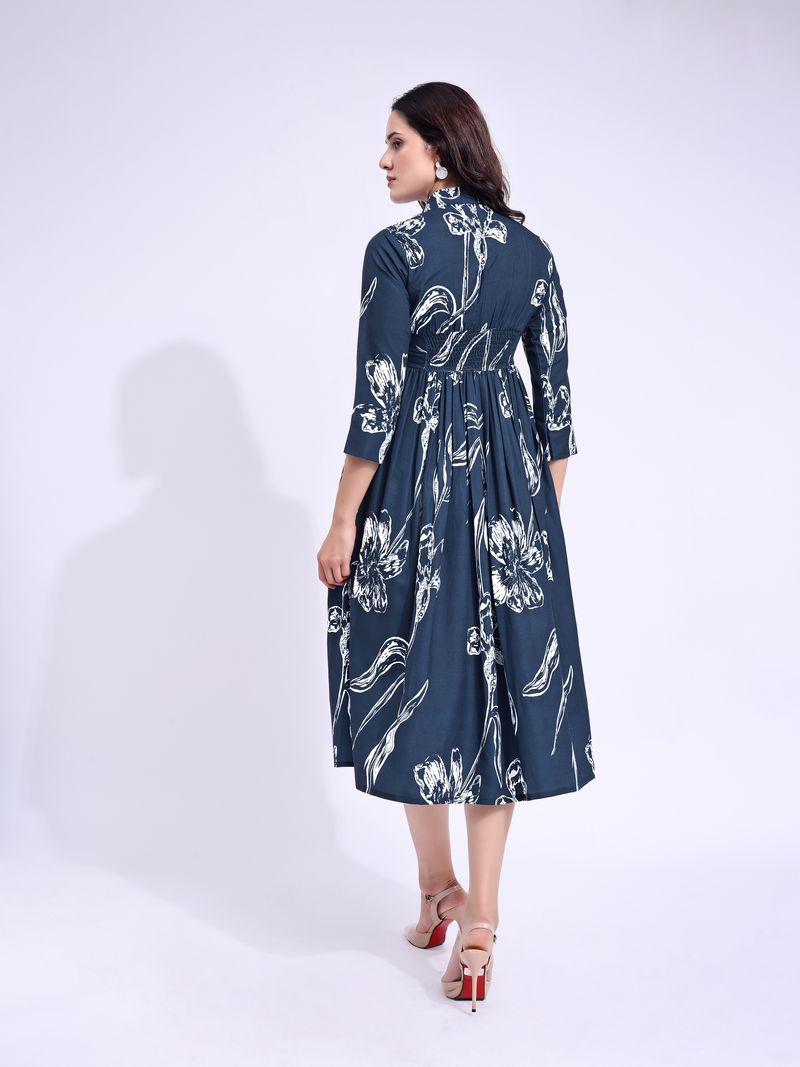 Women's Blue Fit & Flared Midi Regular Sleevee Dress