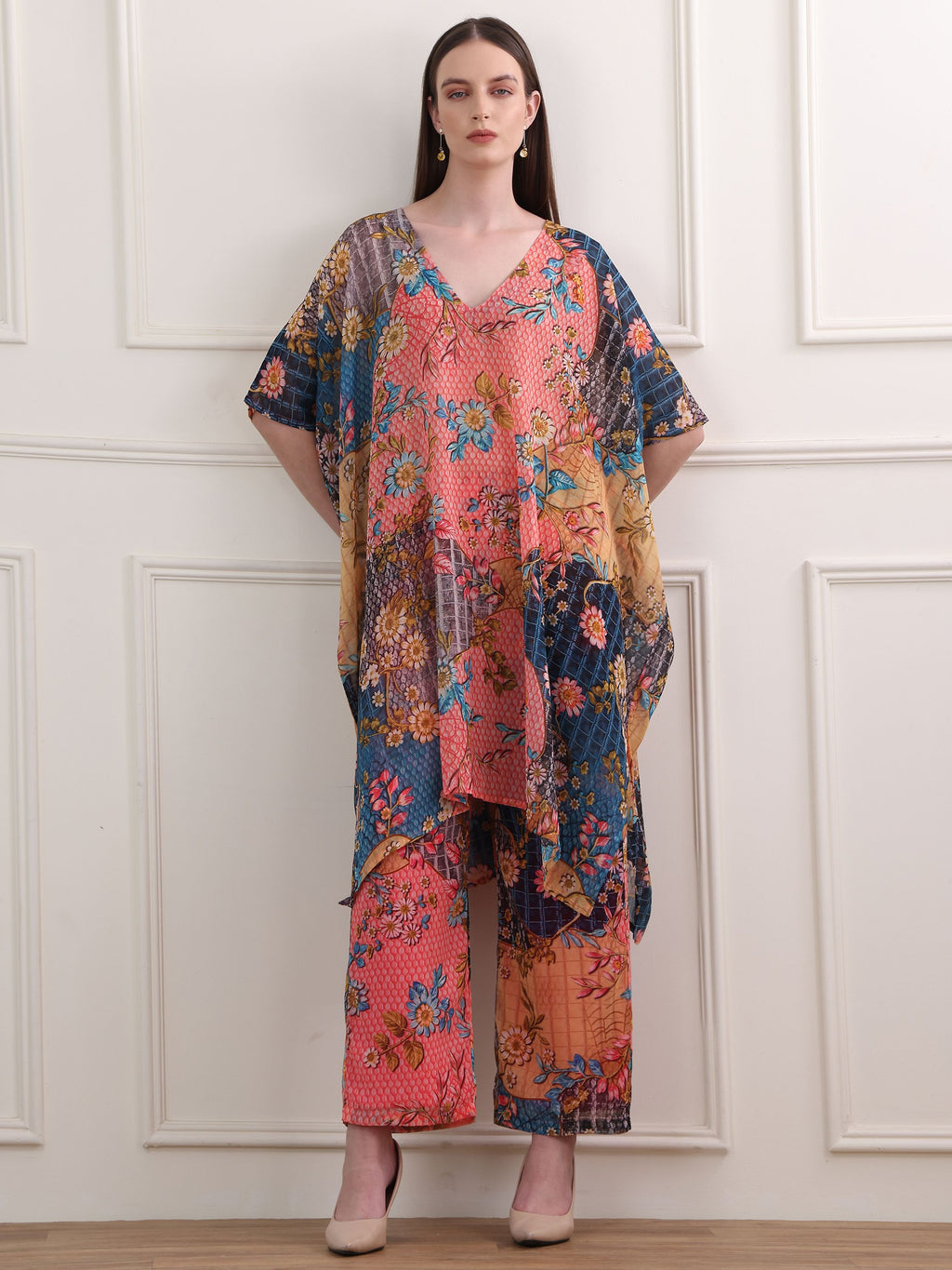 Women's Multi Regular Sleeve V-neck Tunic & Palazzos Sets