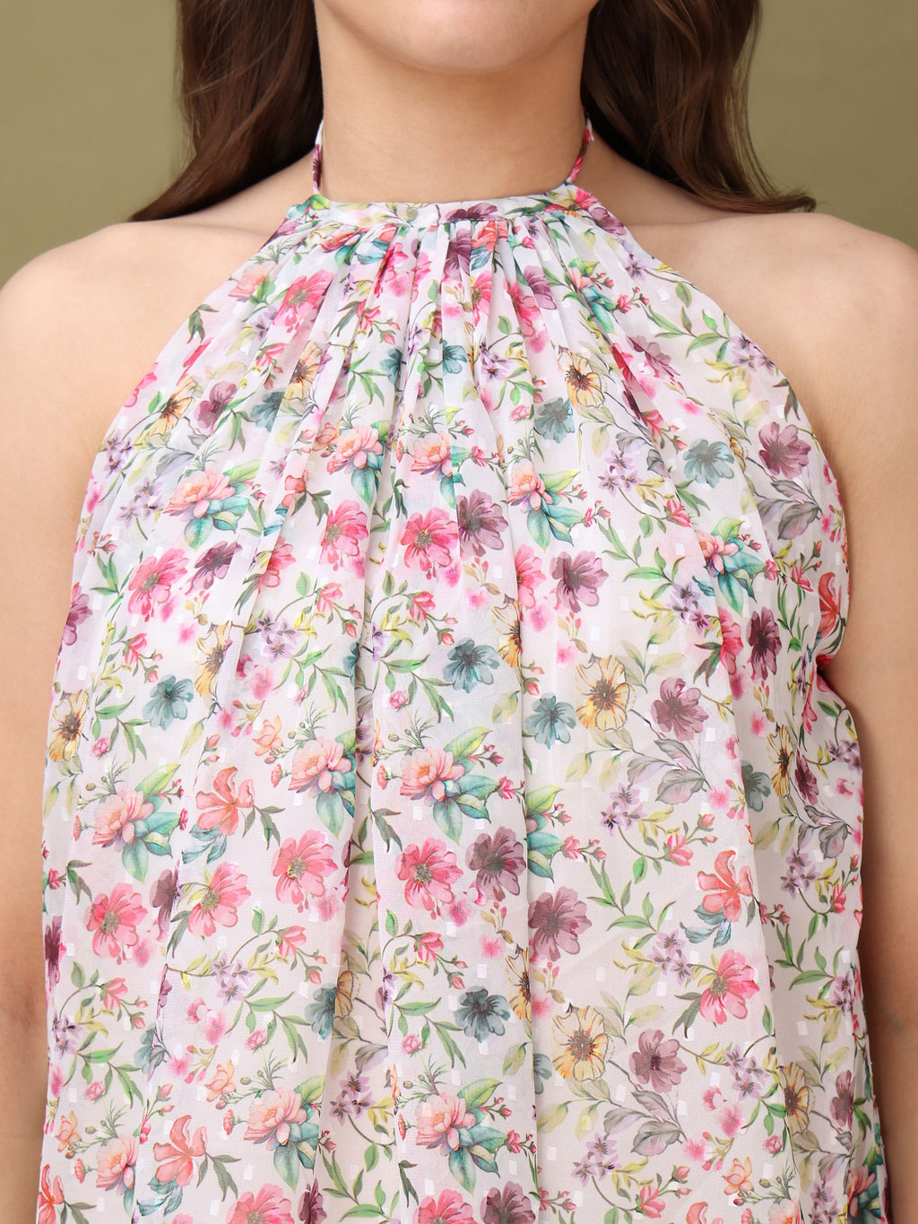 Women Hlater Neck Sleeveless White Dress