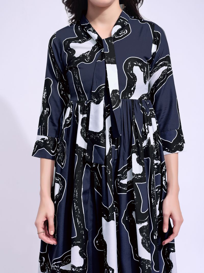 Women's Navy Blue Fit & Flared Midi Regular Sleevee Dress