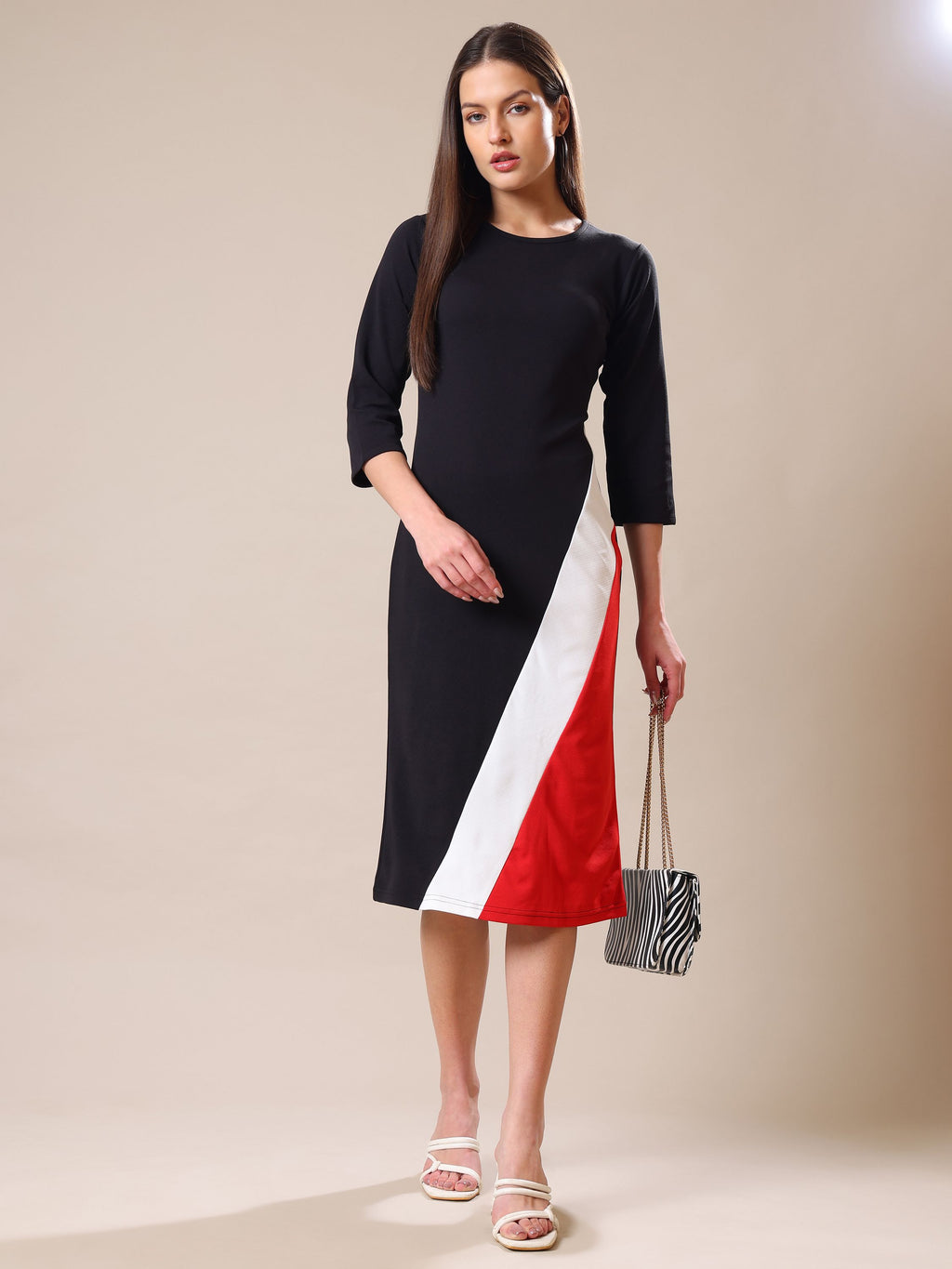 Women's Round Neck Bodycone Solid Print Red Dress