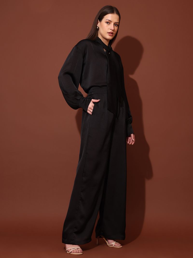 Women's Black Solid Silk Blend Tie-Up Stylized Co-Ords