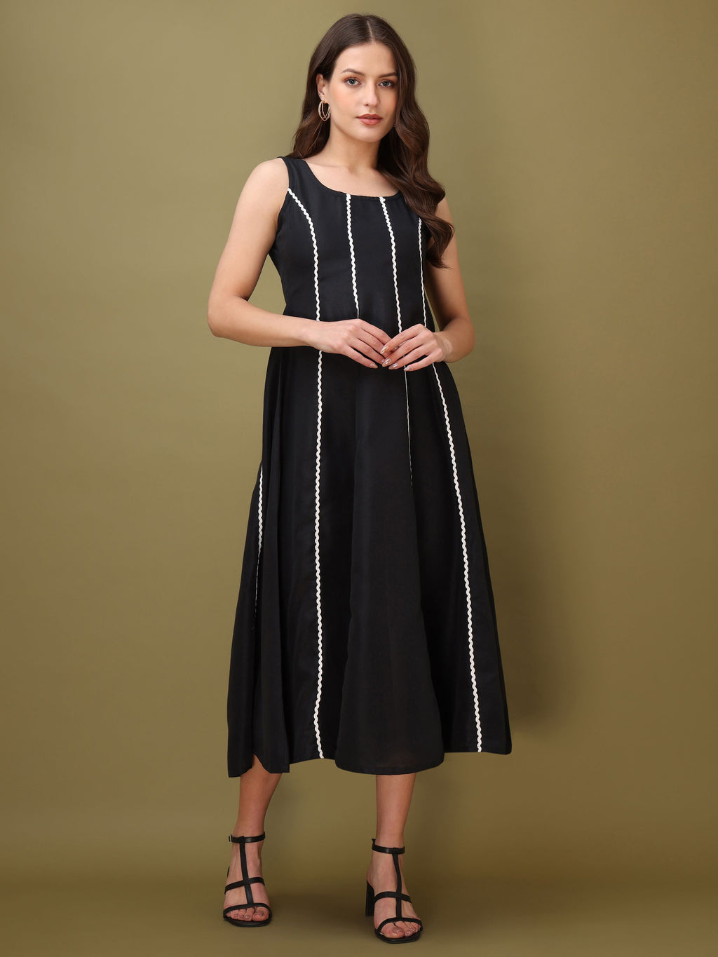 Women Flared Maxi Sleeveless Black Dress