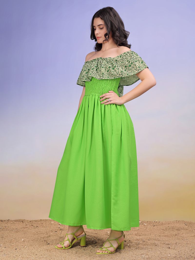 Women's Green Solid Off Shoulder Sleeveless Dress
